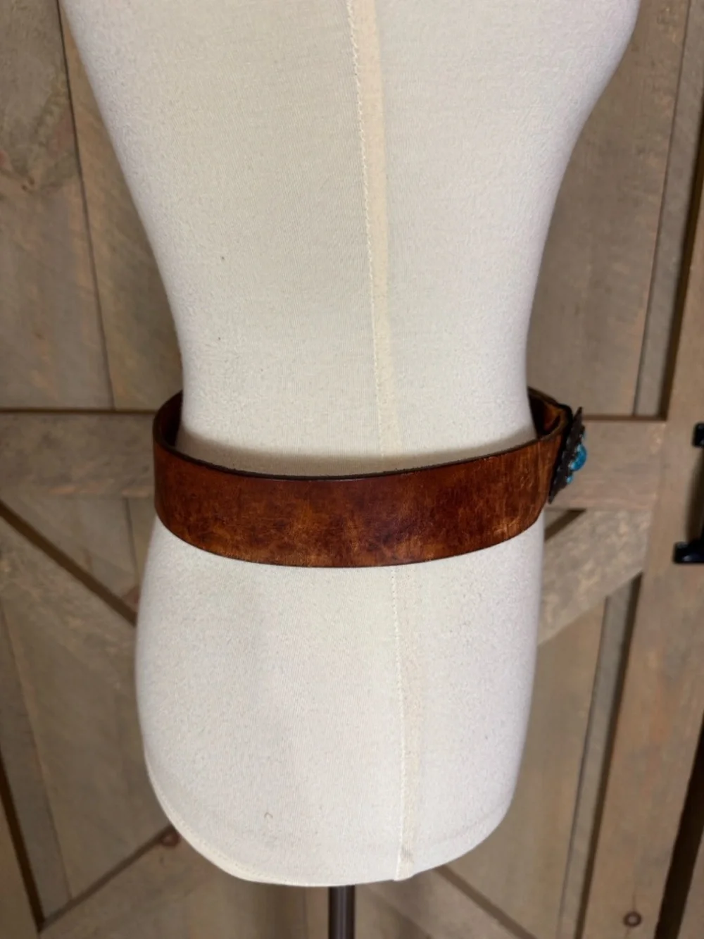 Brown distressed leather belt with torquoise color stones on metal buckle Sz 32